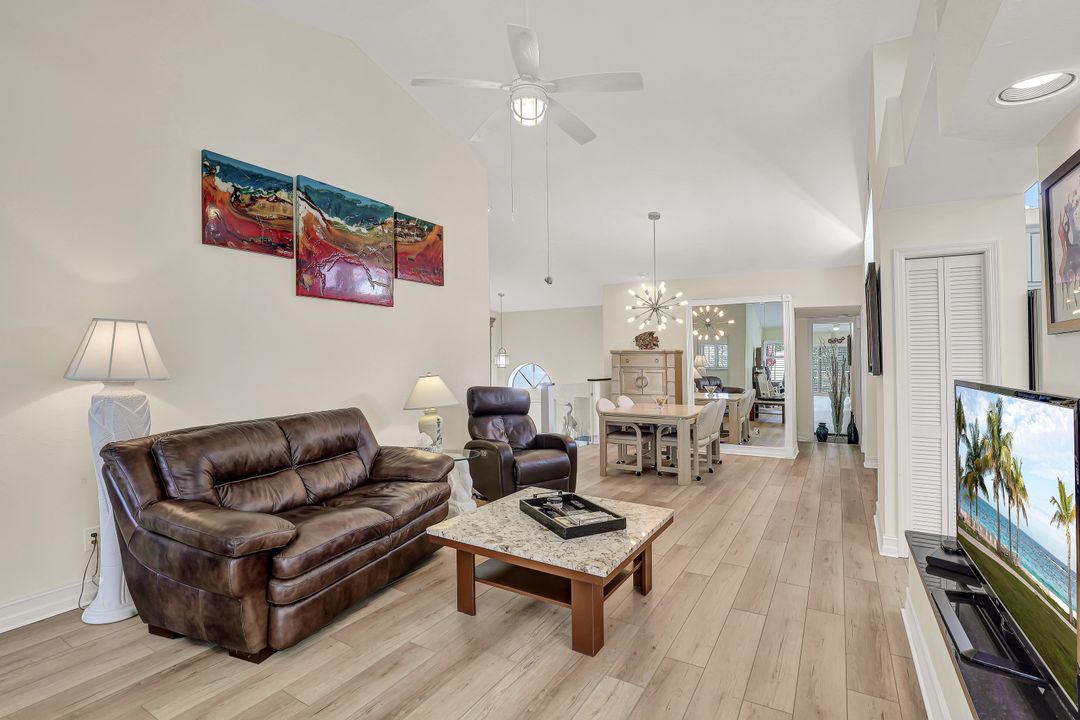 2294 Anchorage Ln #C, Naples, FL 34104