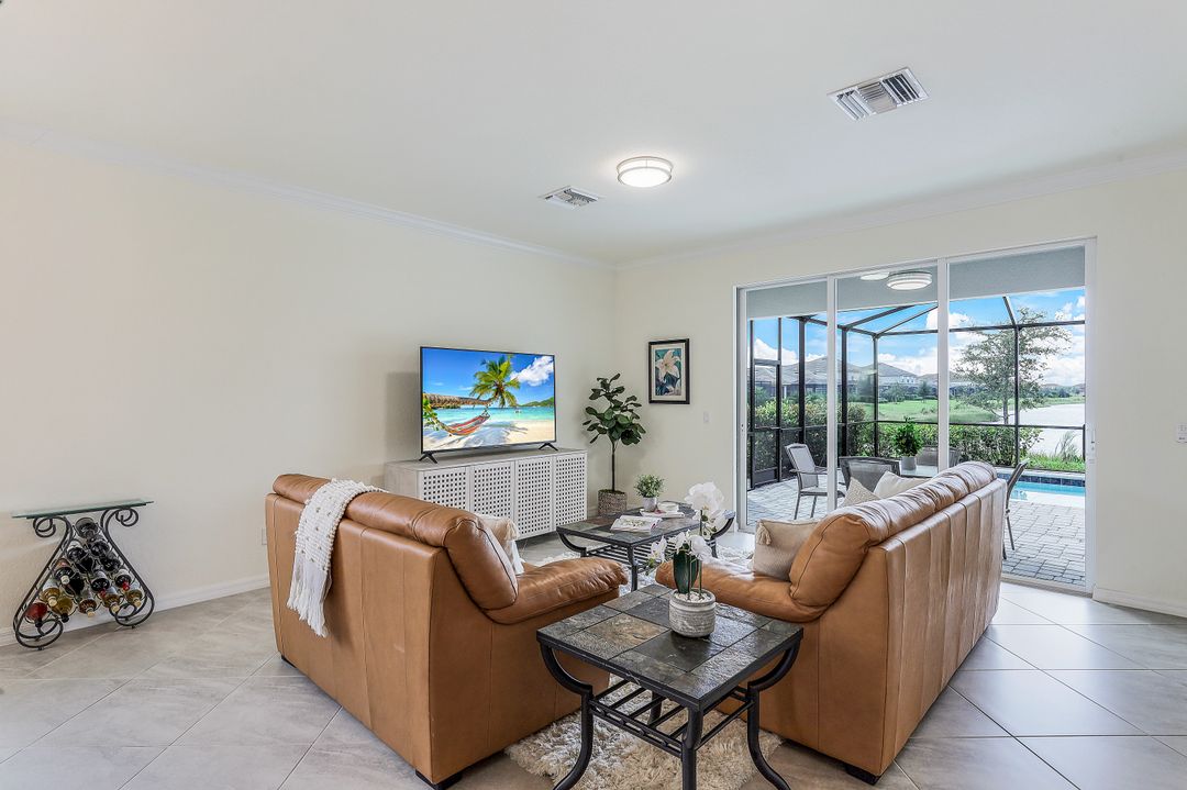 2214 Cara Cara Way, Naples, FL 34120