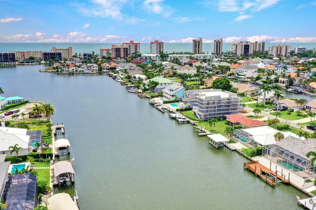 396 Conners Ave, Naples, FL 34108