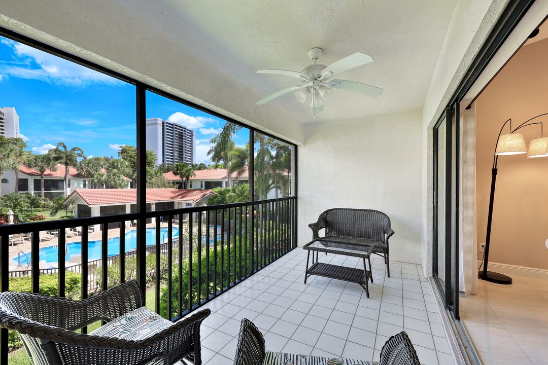 613 Serendipity Dr, Naples, FL 34108