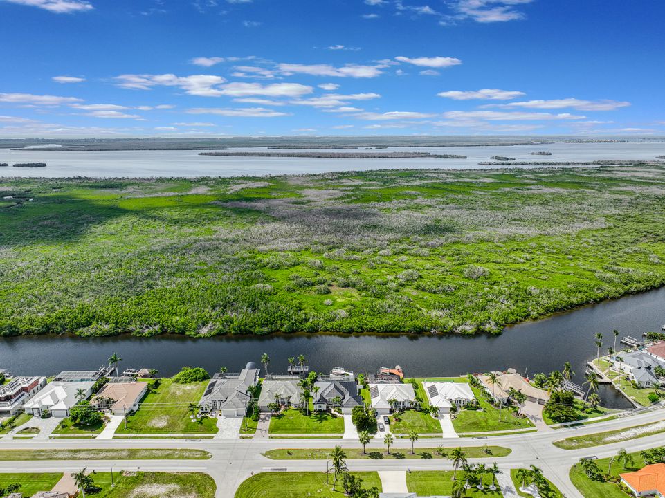 3724 Surfside Blvd, Cape Coral, FL 33914