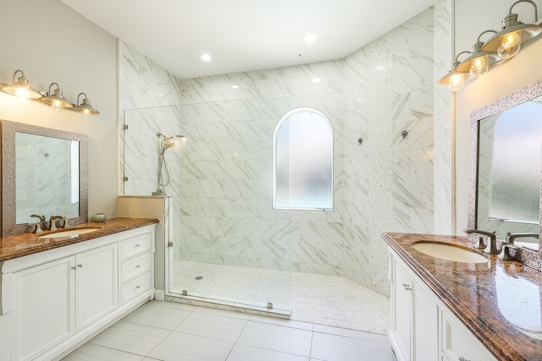 6171 Ashwood Ln, Naples, FL 34110