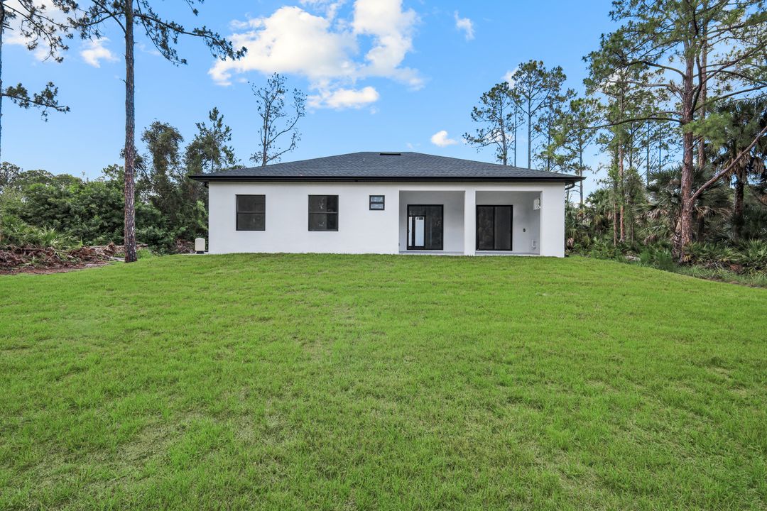 3509 63rd St W, Lehigh Acres, FL 33971