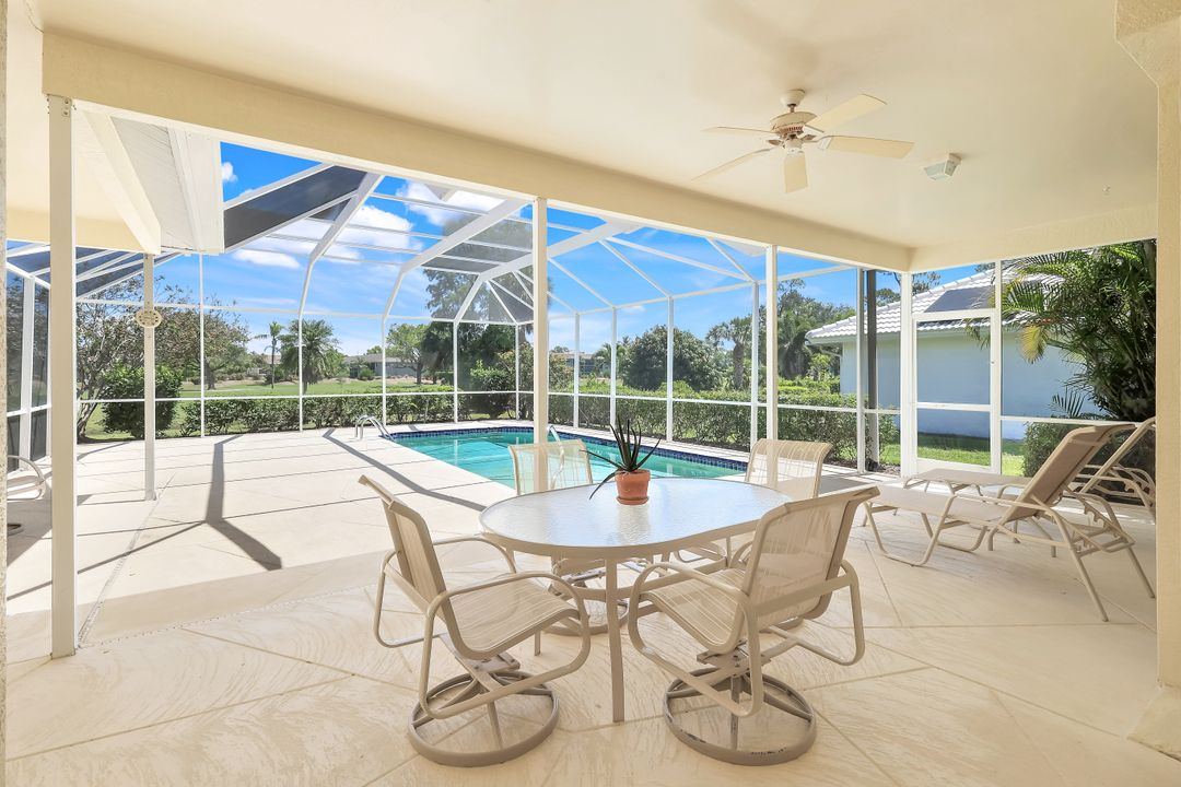 190 Palmetto Dunes Cir, Naples, FL 34113