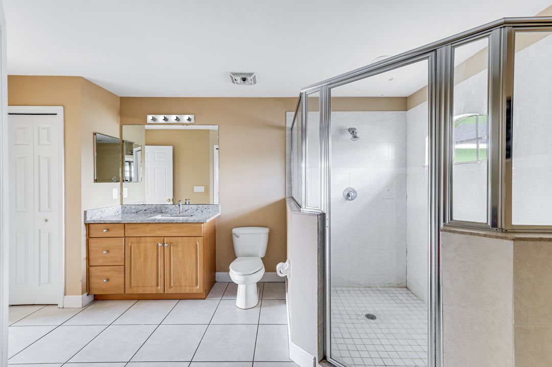 2917 4th St SW, Lehigh Acres, FL 33976