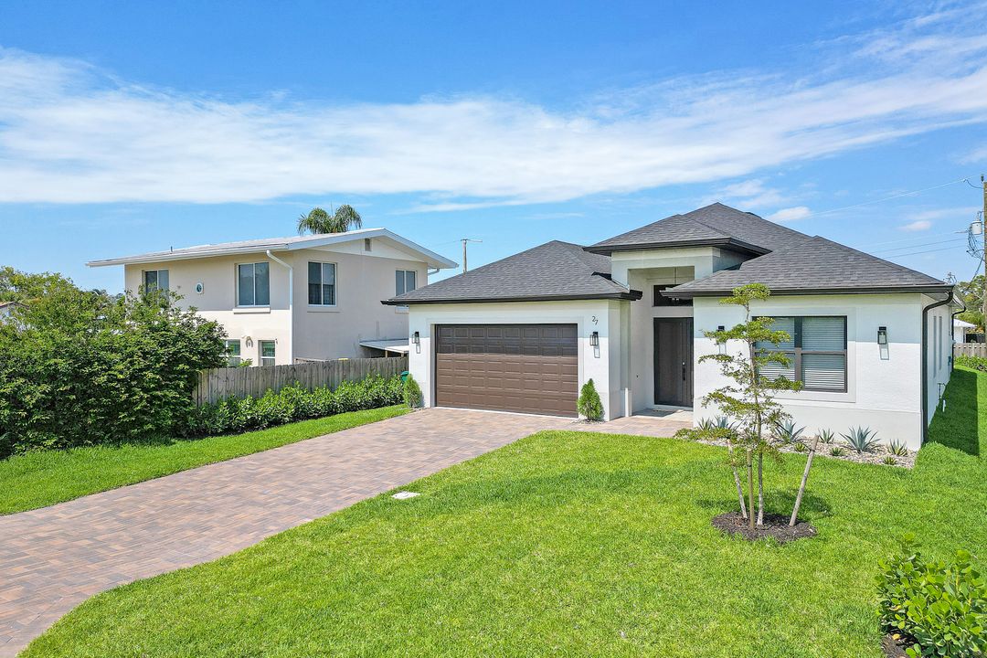 27 2nd St, Bonita Springs, FL 34134