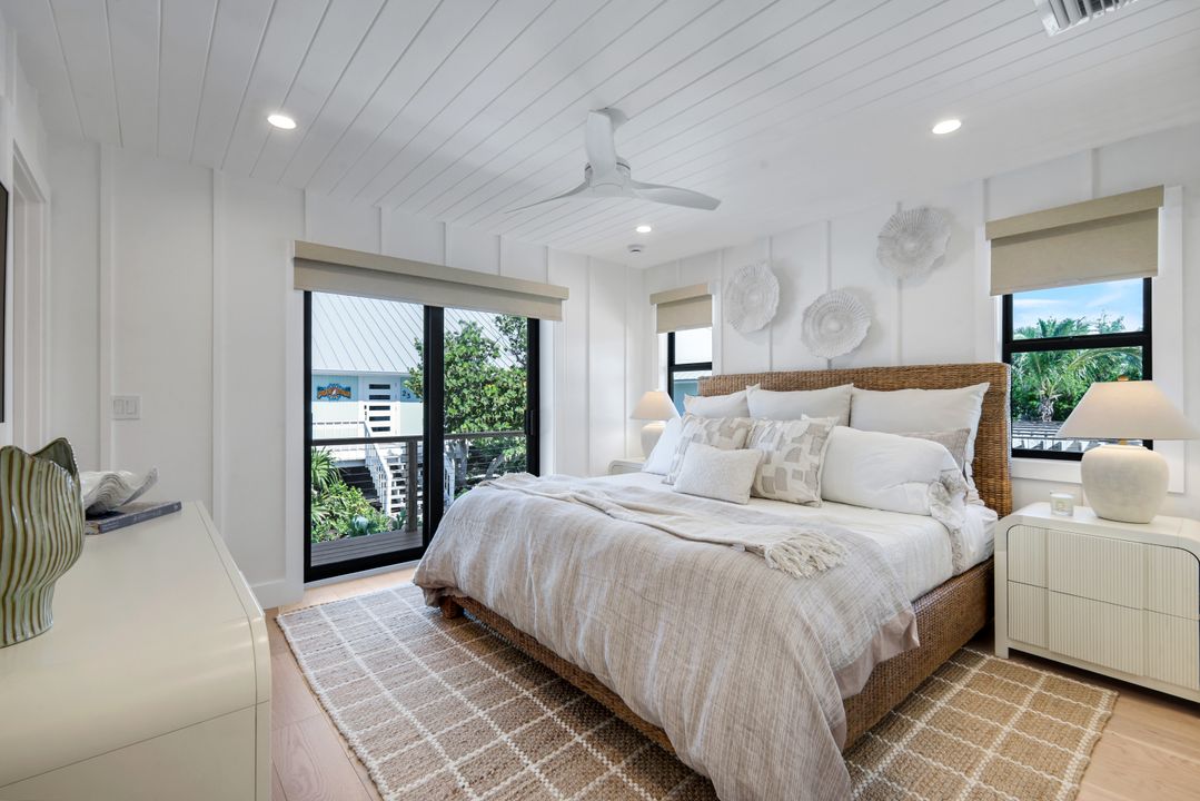 24 Beach Homes, Captiva, FL 33924