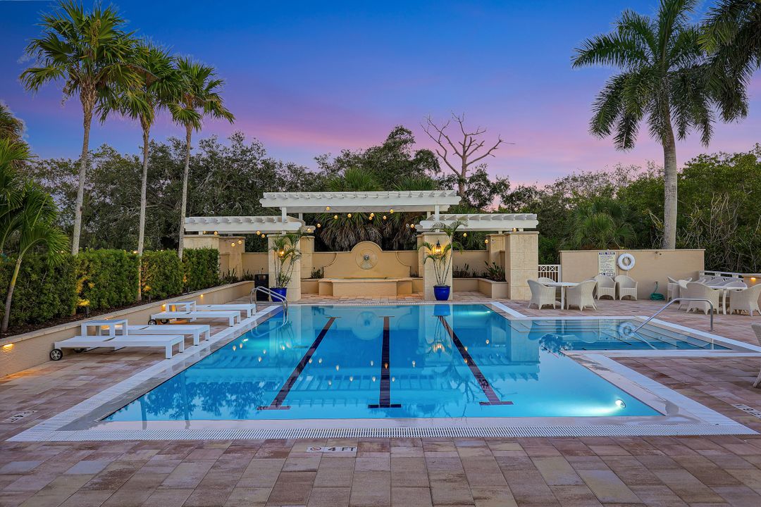 1252 Pocantico Ln, Naples, FL 34110