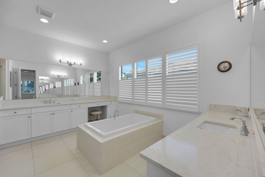 12338 Lavender Ave, Naples, FL 34120