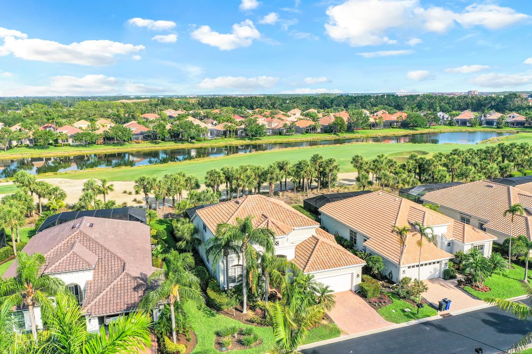 10049 St Moritz Dr, Miromar Lakes, FL 33913