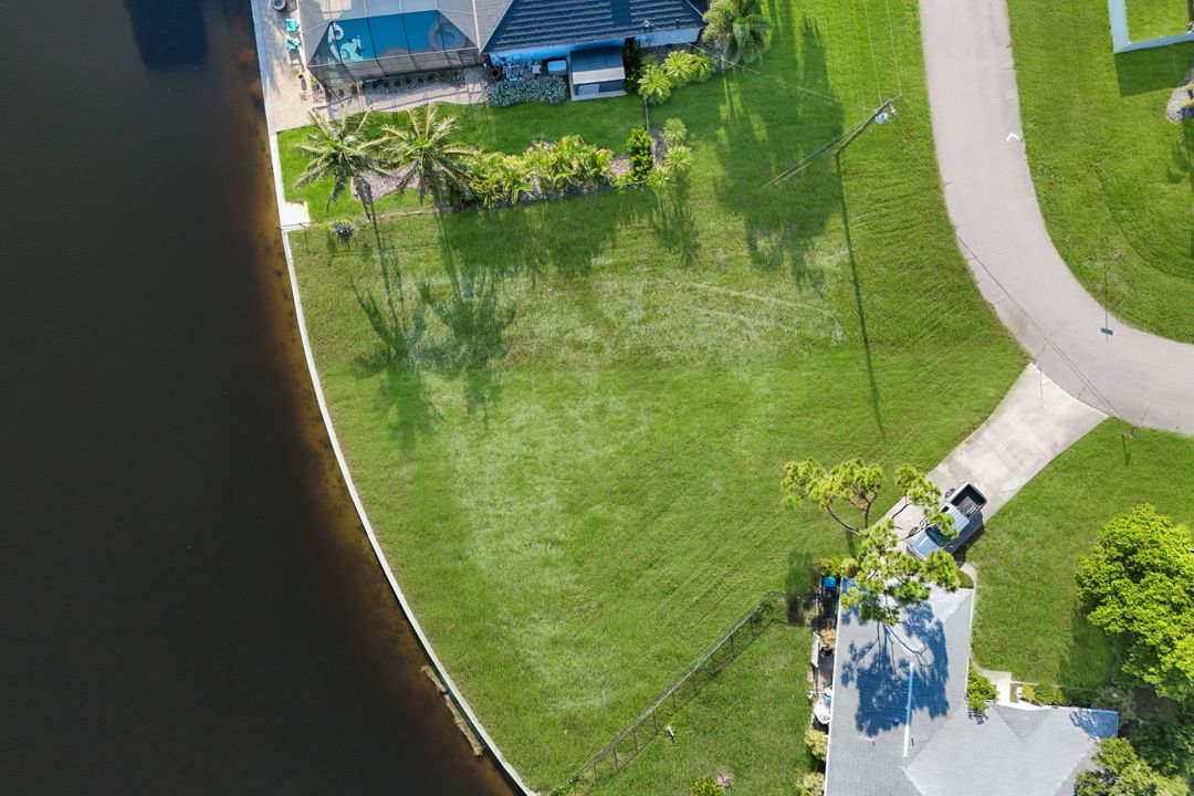 3713 NW 14th St, Cape Coral, FL 33993
