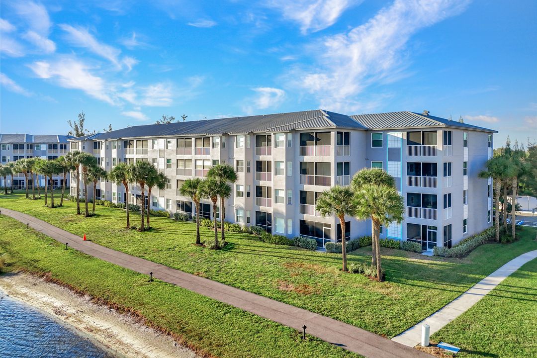 16655 Lake Cir Dr #837, Fort Myers, FL 33908