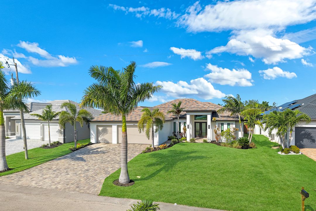 1030 NW 38th Pl, Cape Coral, FL 33993