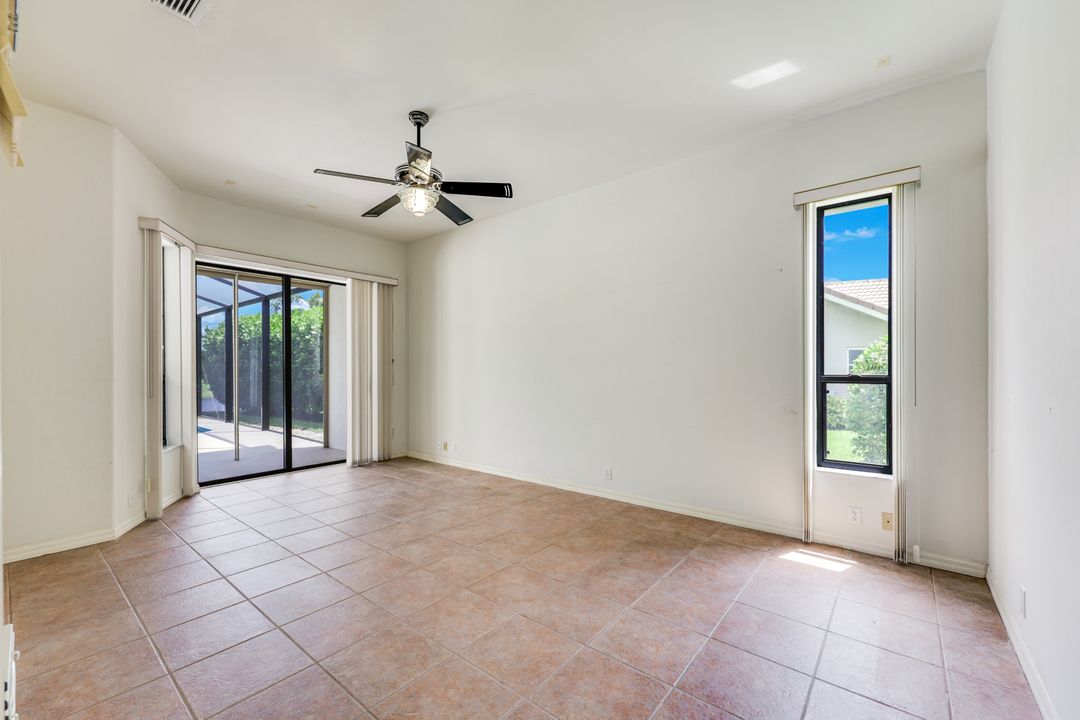 11726 Night Heron Dr, Naples, FL 34119