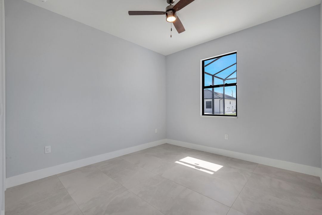 3842 NW 43rd Pl, Cape Coral, FL 33993