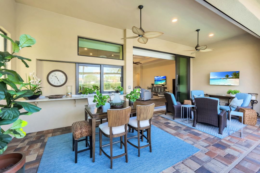 11925 Heather Woods Ct, Naples, FL 34120