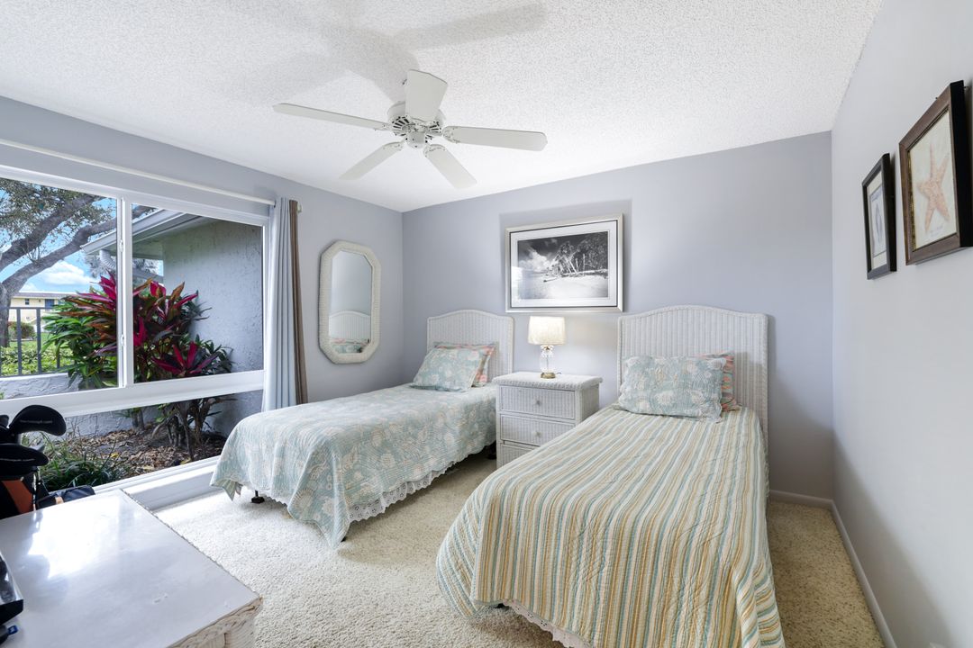 91 Glades Blvd #1, Naples, FL 34112