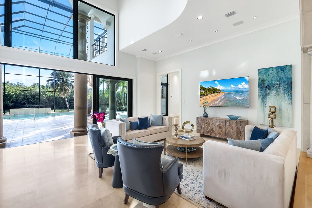 1450 Gulfstar Dr S, Naples, FL 34112