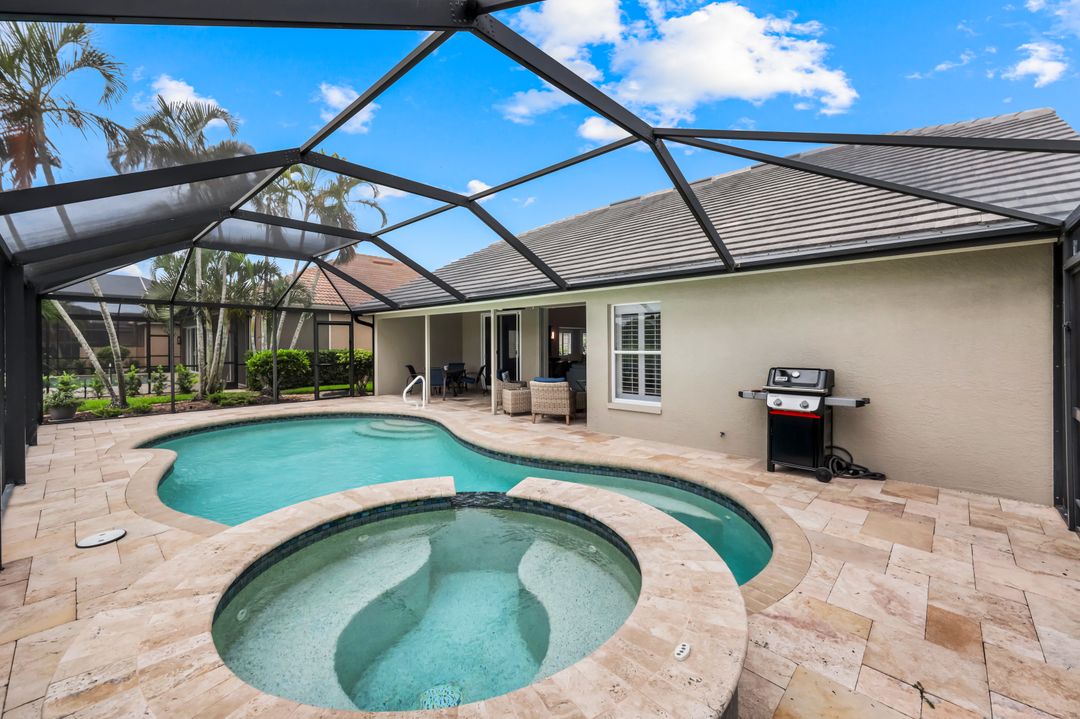 25061 Bay Cedar Dr, Bonita Springs, FL 34134