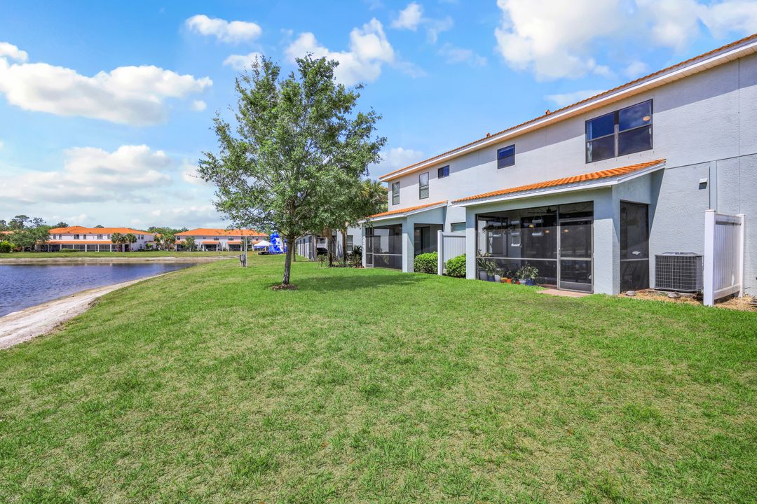 14762 Sutherland Ave, Naples, FL 34119