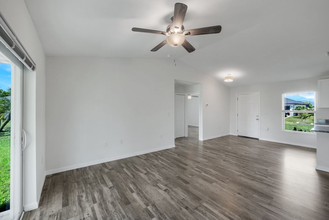 1317 NE 9th Ave, Cape Coral, FL 33909