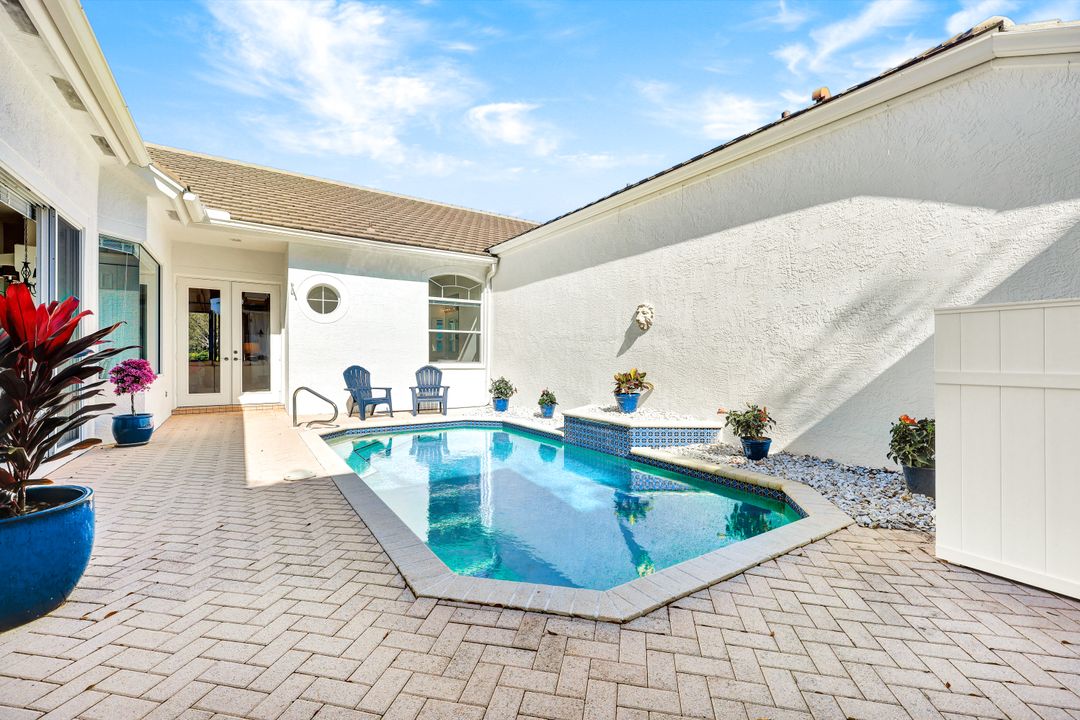 25411 Alicante Dr, Bonita Springs, FL 34134