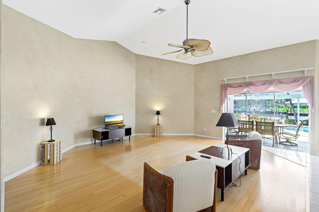 5312 SW 24th Pl, Cape Coral, FL 33914