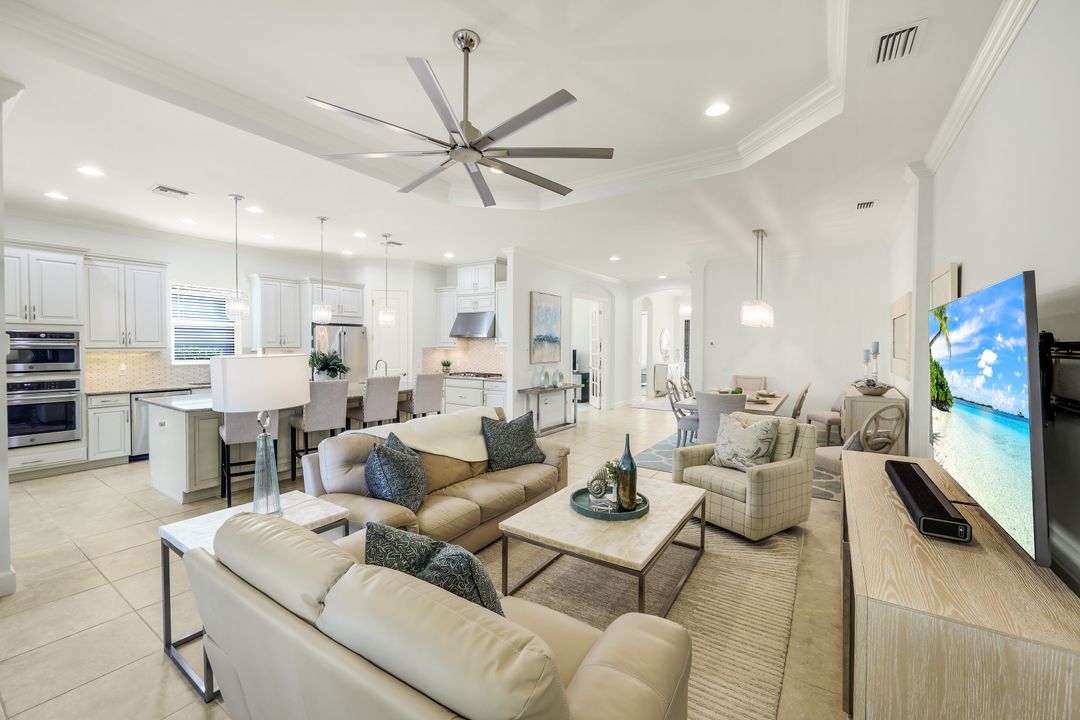 9539 Campanile Cir, Naples, FL 34114