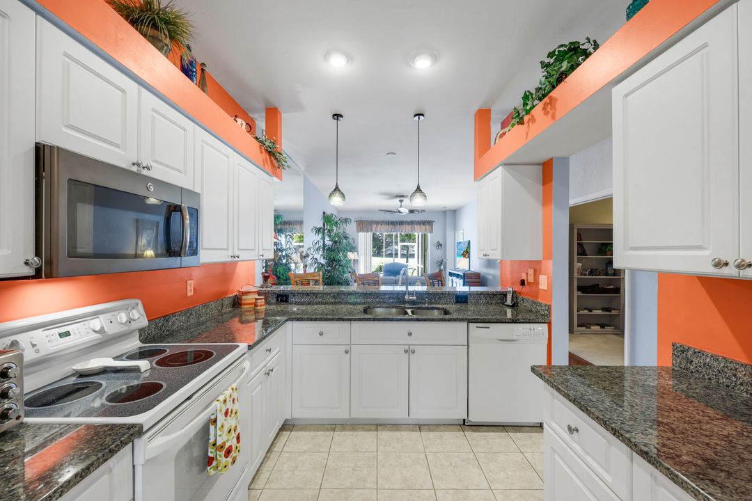 1898 Morning Sun Ln, Naples, FL 34119