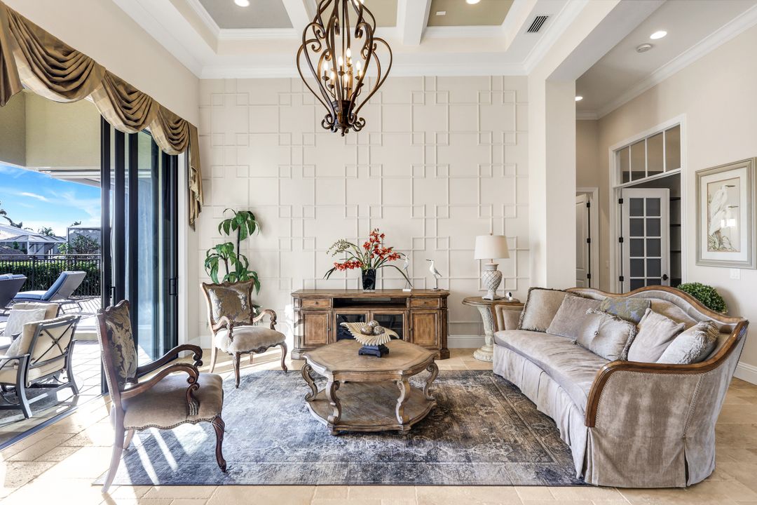 2304 El Dorado Pkwy W, Cape Coral, FL 33914