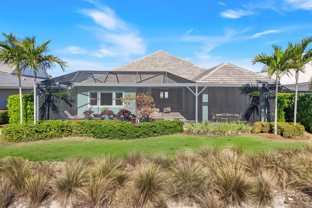 5750 Clarendon Dr, Naples, FL 34113