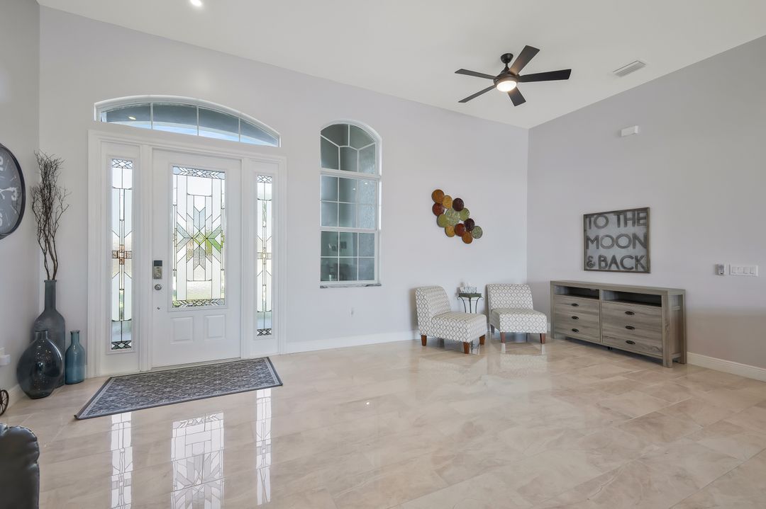 4909 Seville Ct, Cape Coral, FL 33904