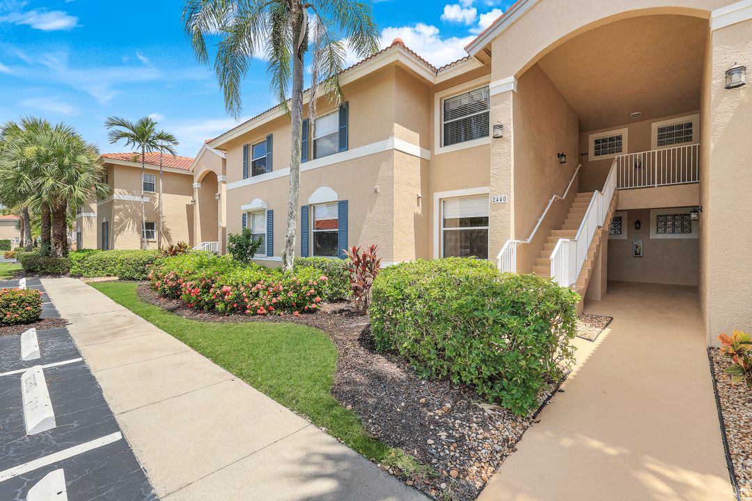 2440 Millcreek Ln #102, Naples, FL 34119