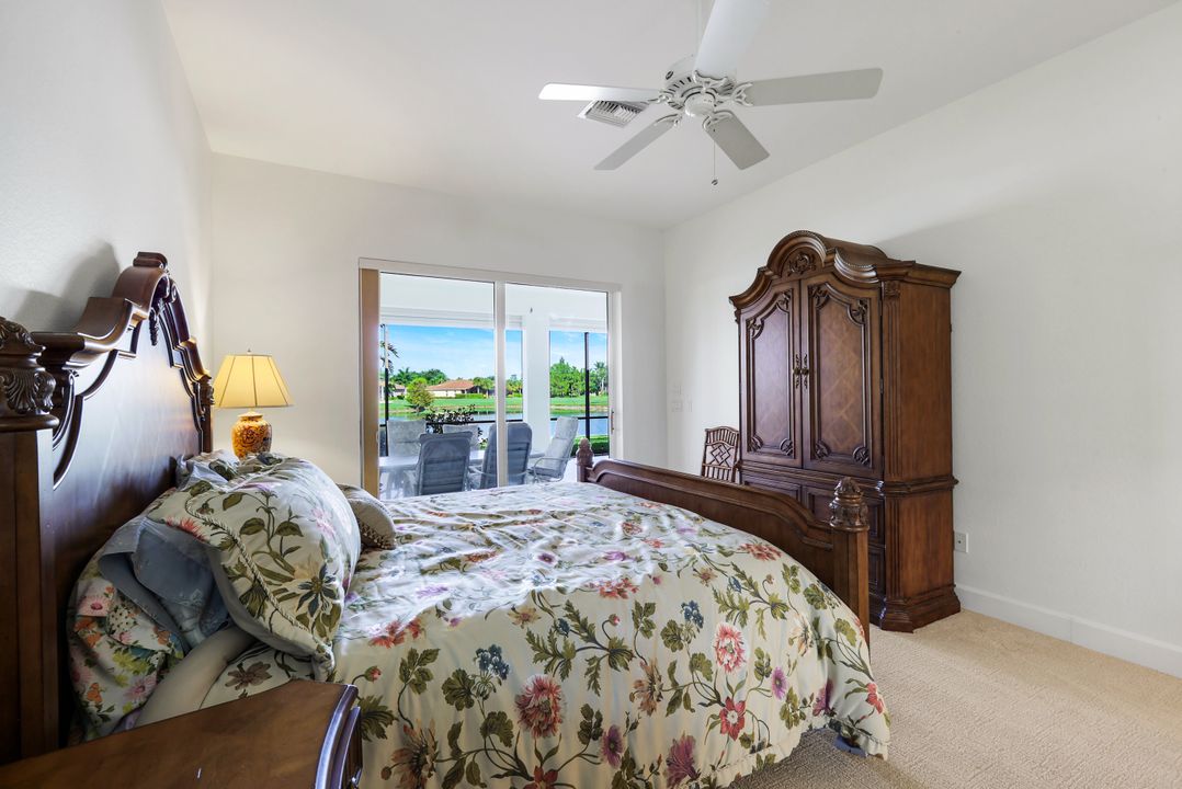 8737 Mustang Island Cir, Naples, FL 34113