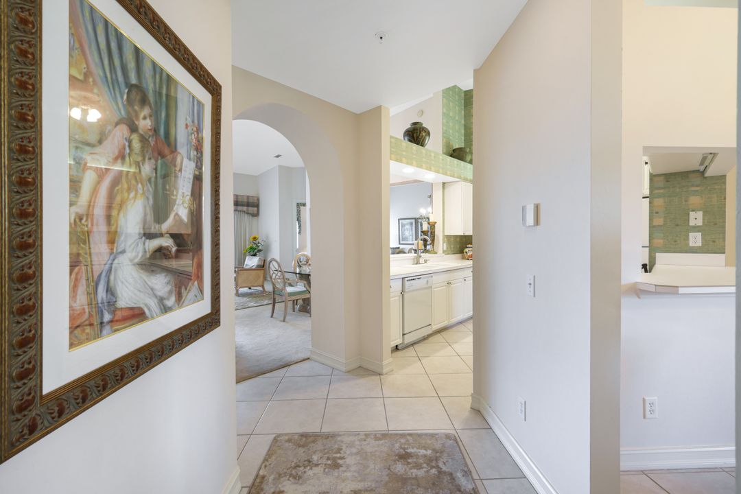 795 Bentwater Cir #202, Naples, FL 34108