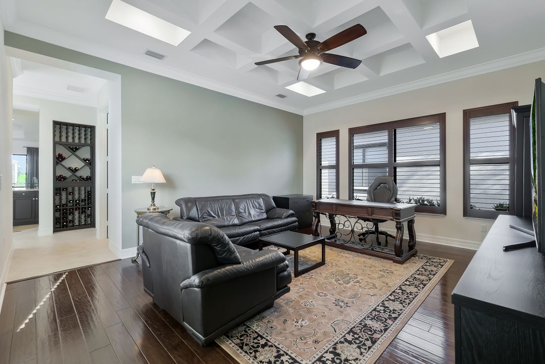 3384 Atlantic Cir, Naples, FL 34119
