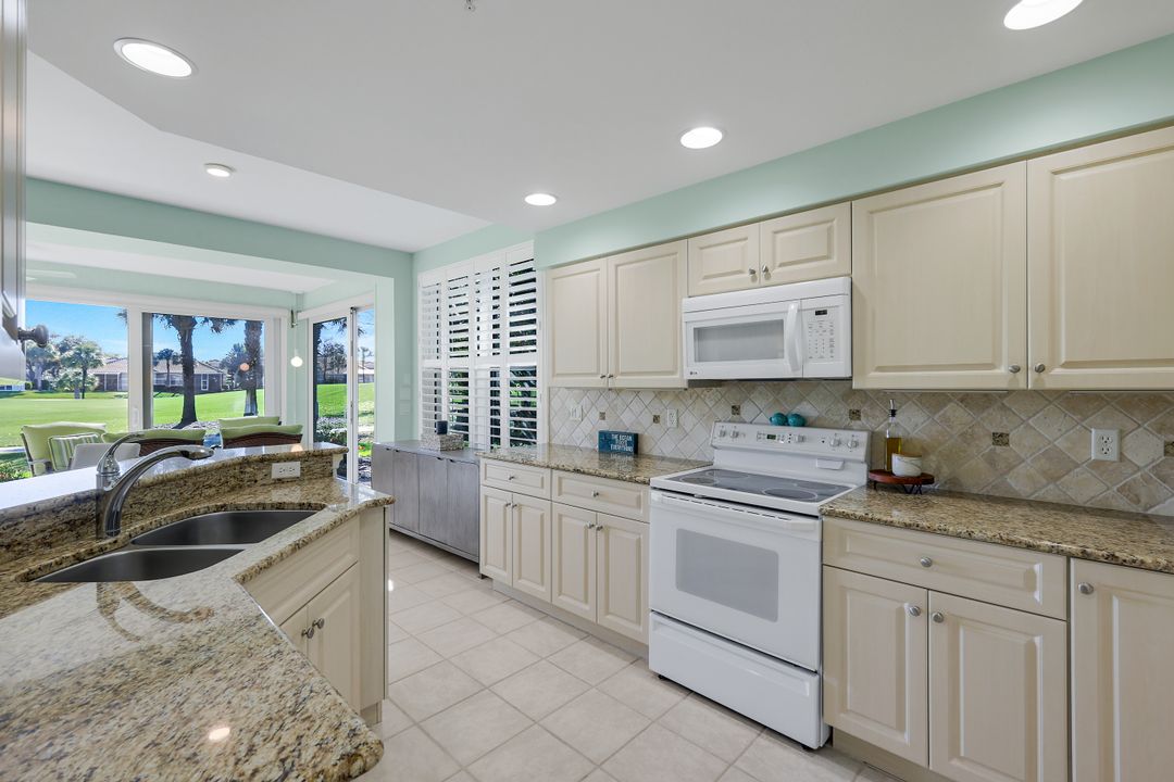 25276 Pelican Creek Cir #102, Bonita Springs, FL 34134