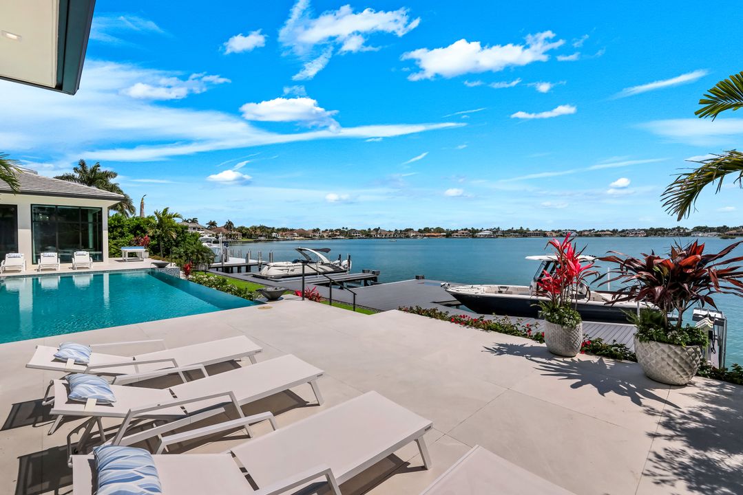 1631 Collingswood Ct, Marco Island, FL 34145