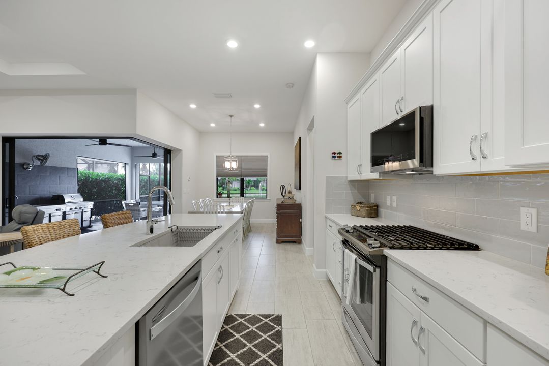 9405 Whooping Crane Wy, Naples, FL 34120