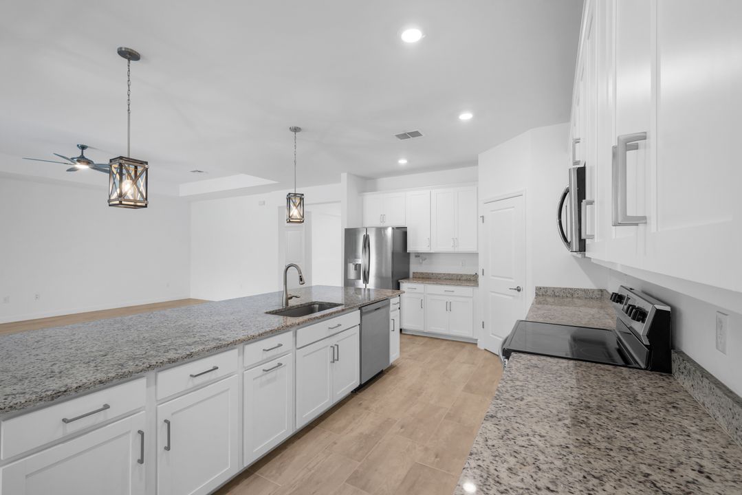 11404 Canopy Loop, Fort Myers, FL 33913