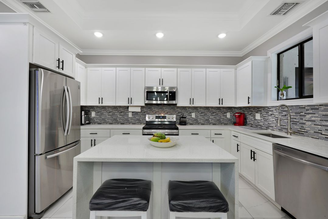 3362 56th Ave NE, Naples, FL 34120