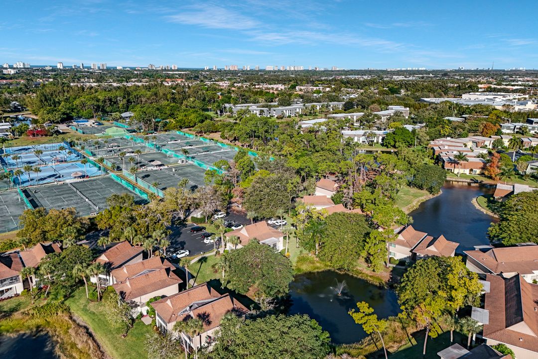 11 Bobolink Ct #11a, Naples, FL 34105