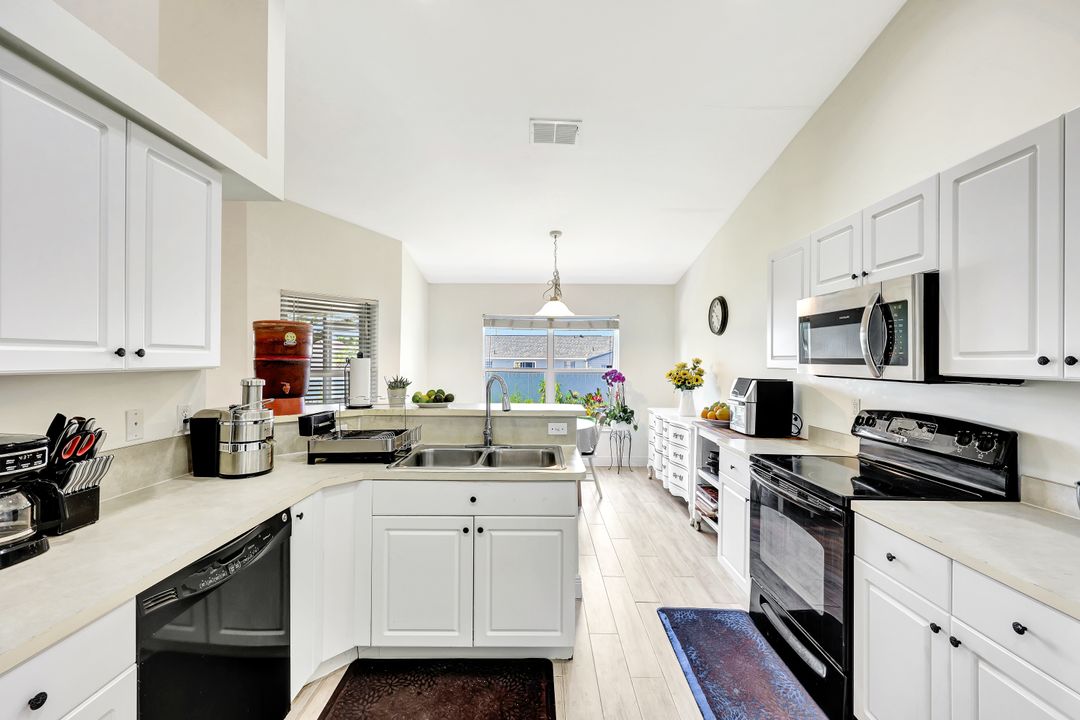 1309 SW 29th St, Cape Coral, FL 33914