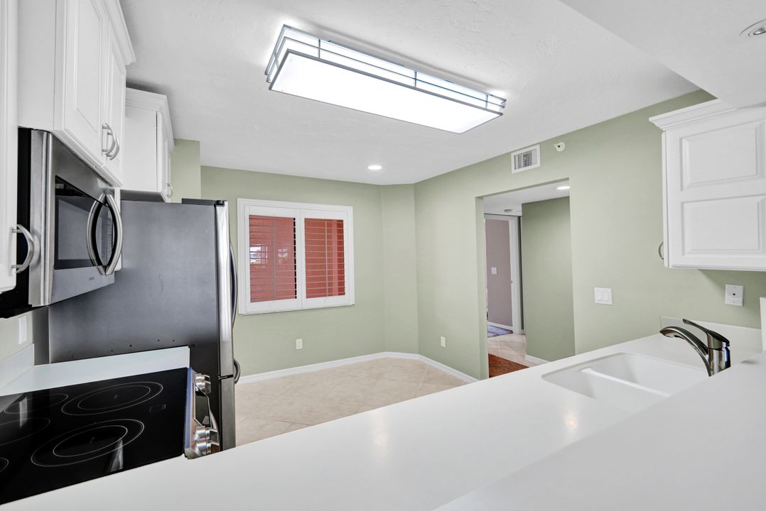 9435 Sunset Vista Dr #211, Fort Myers, FL 33919