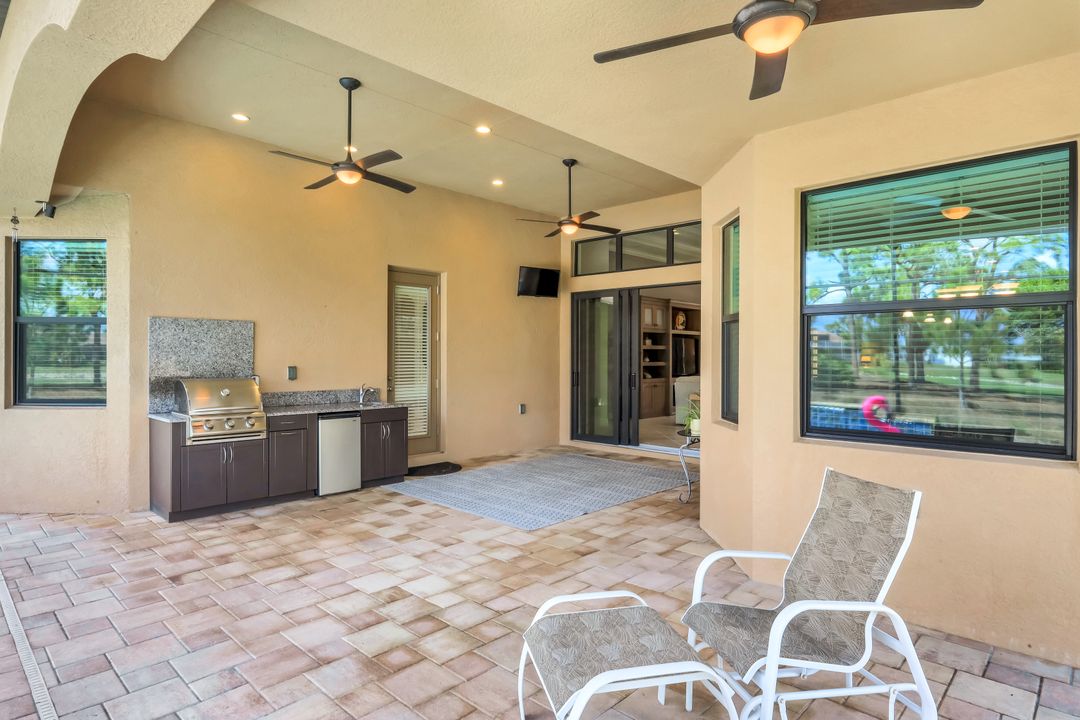 28452 San Amaro Dr, Bonita Springs, FL 34135