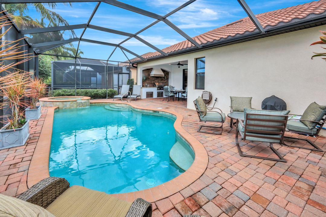 28550 Westmeath Ct, Bonita Springs, FL 34135