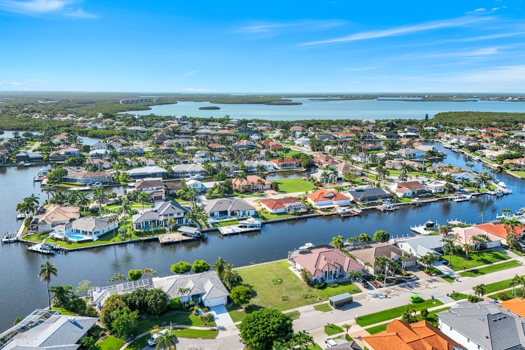 1889 Woodbine Ct, Marco Island, FL 34145