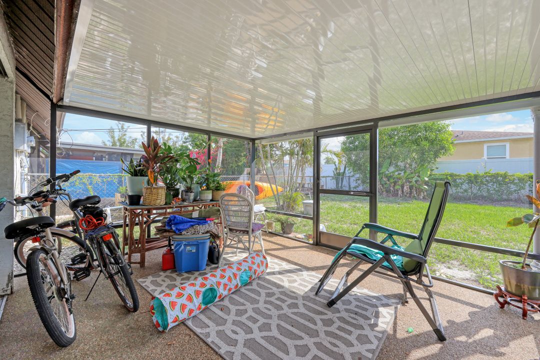 17407 Dumont Dr, Fort Myers, FL 33967