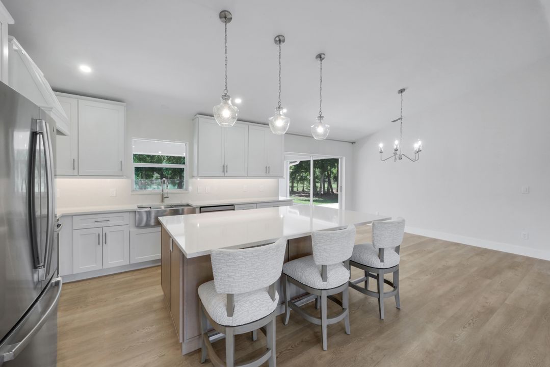 3060 70th St SW, Naples, FL 34105