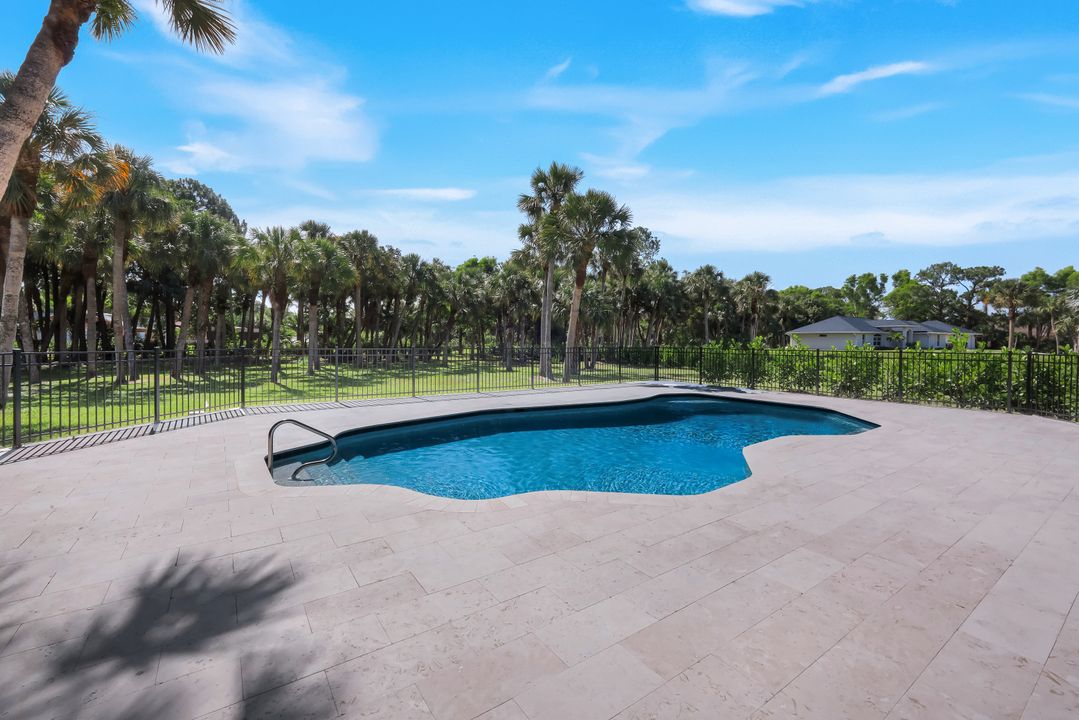 3000 70th St SW, Naples, FL 34105